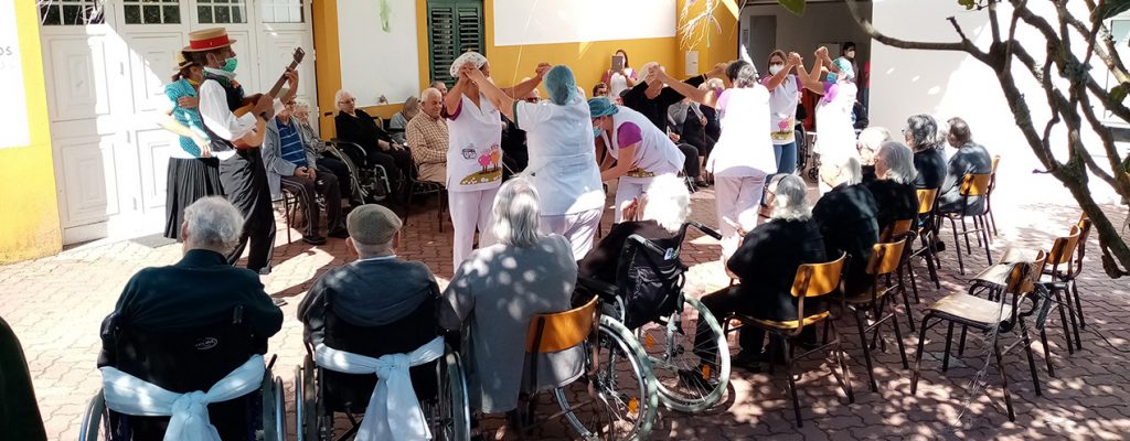 Oficinas de Todos os Tempos – PIMTAÍ Associação Cultural