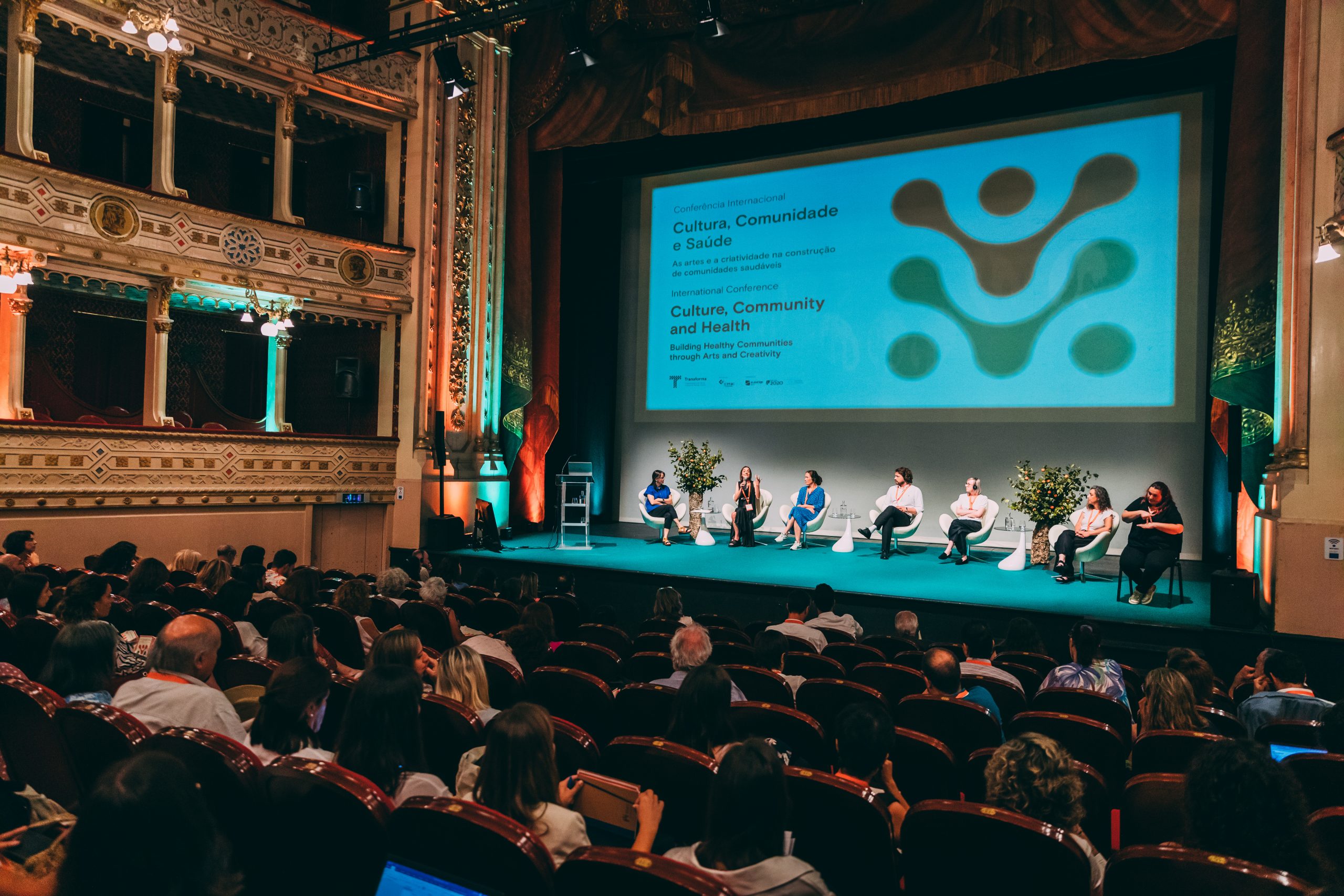 Teatro Garcia de Resende acolheu a Conferência Internacional do Transforma