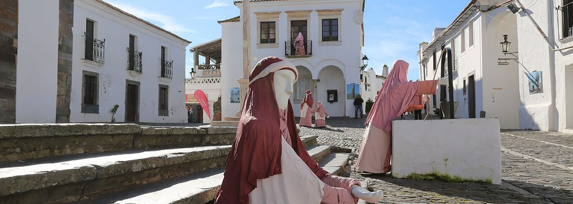 Presépio com figuras em tamanho real regressa às ruas de Monsaraz