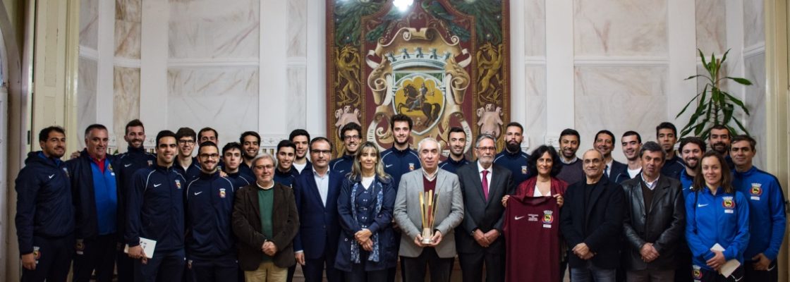Câmara Municipal de Évora homenageia atletas da seleção de Seniores Masculinos da Associaçã...