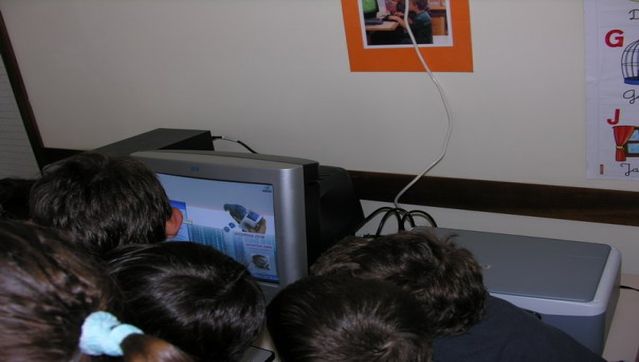 Câmara de Évora prossegue o investimento no parque informático das escolas