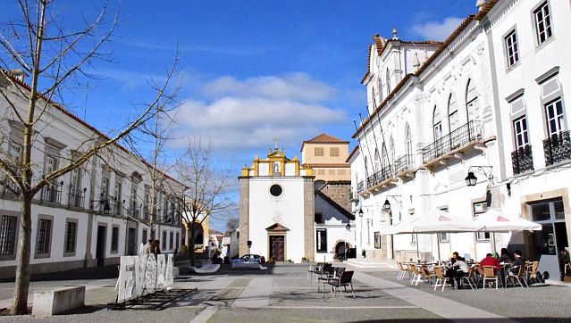 Em reunião pública de 12 de Fevereiro de 2020: Câmara de Évora valoriza premiação do projec...