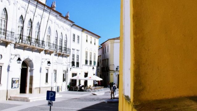 Em reunião pública de 3 de Junho de 2020, Câmara de Évora defende reabertura das extensões d...