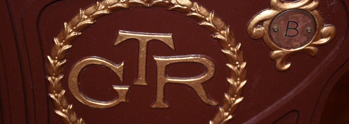 Segredos do Teatro Garcia de Resende revelados em ciclo de seis visitas guiadas e encenadas