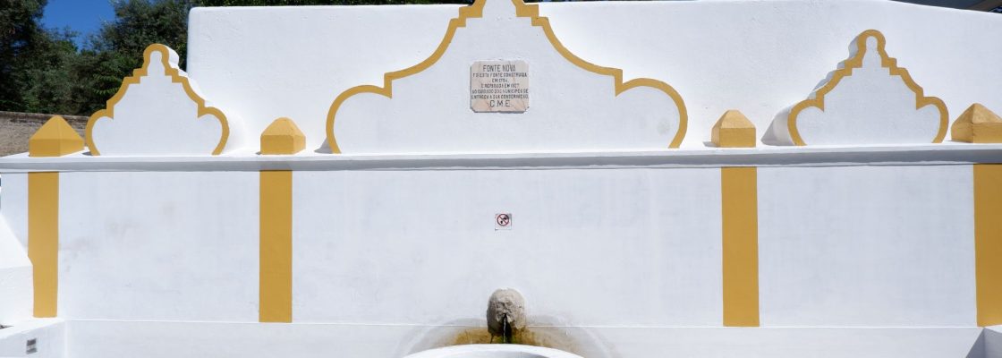 Valorização do património hidráulico: Fonte Nova pintada e restaurada