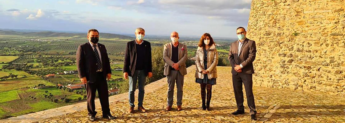 Ceia da Silva visitou obras apoiadas por fundos comunitários no concelho de Reguengos de Monsaraz
