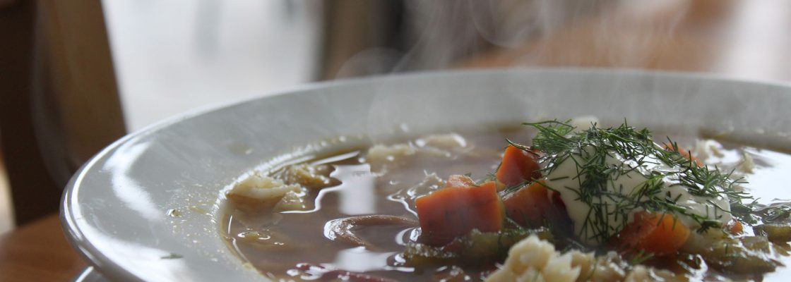 Em casa, mas com possibilidade de ajudar os nossos restaurantes
