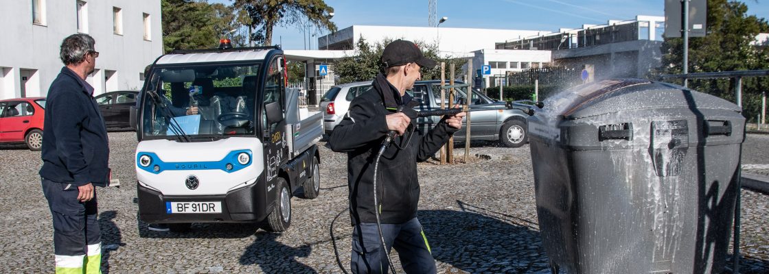 CÂMARA MUNICIPAL DE ÉVORA ADQUIRE NOVA VIATURA ELÉTRICA PARA LAVAGEM DE CONTENTORES