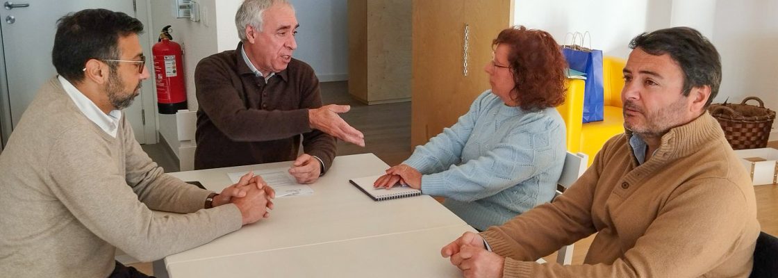 CÂMARA MUNICIPAL E ASSOCIAÇÃO AMIGOS DOS REFORMADOS, PENSIONISTAS E IDOSOS DE S. MIGUEL DE MAC...