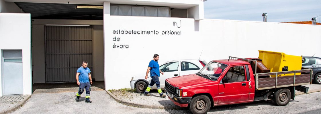 ESTABELECIMENTO PRISIONAL DE ÉVORA INTEGRA SISTEMA DE RECOLHA SELETIVA DE RESÍDUOS