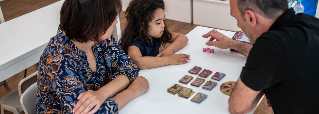 JOGOS DE TABULEIRO “LIBERDADE PARA A PALAVRA”