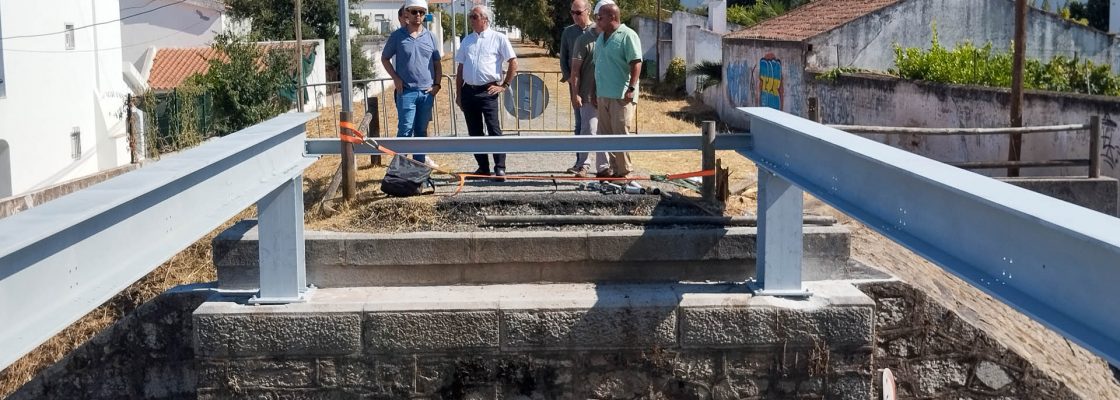 INICIADOS OS TRABALHOS DE REPOSIÇÃO DA PONTE DE FERRO NA ECOPISTA
