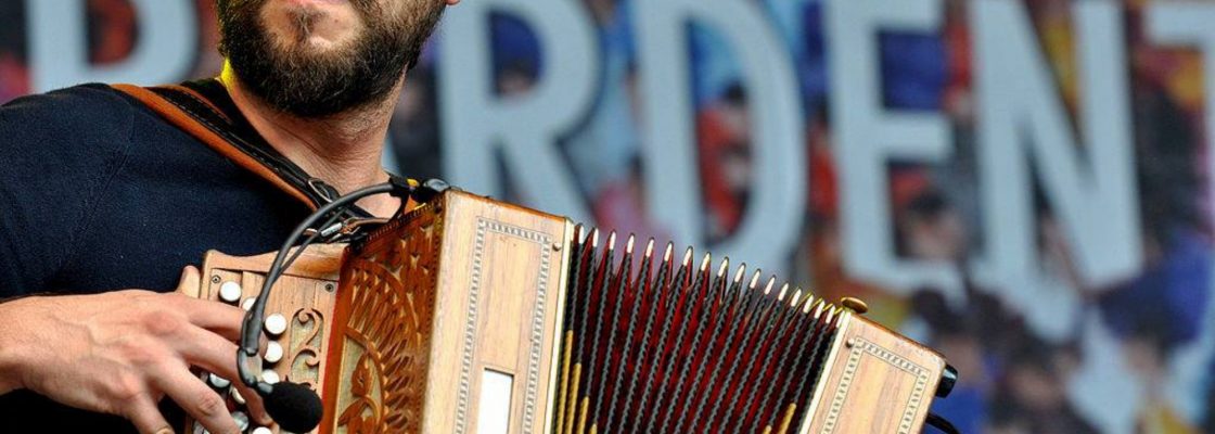 Oficina de Concertina e Baile-concerto com o músico italiano Filippo Gambetta