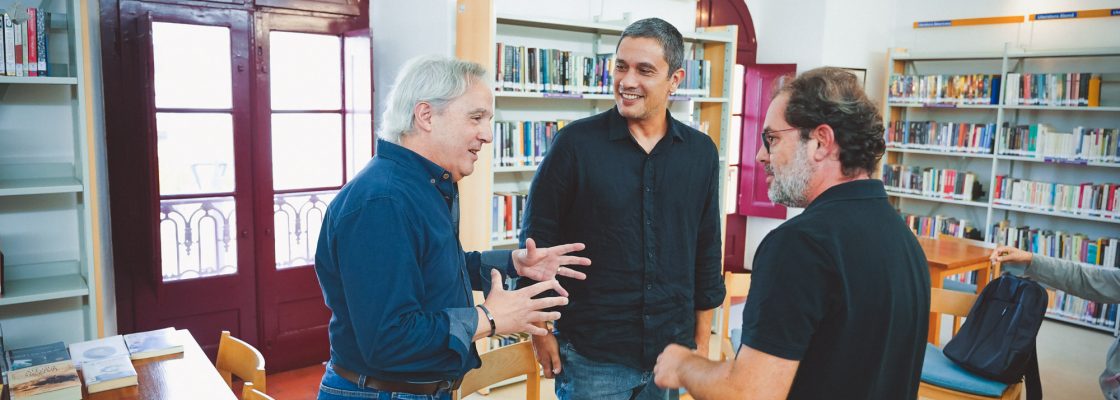 Comunidade de Leitores recebe escritor Sandro William Junqueira