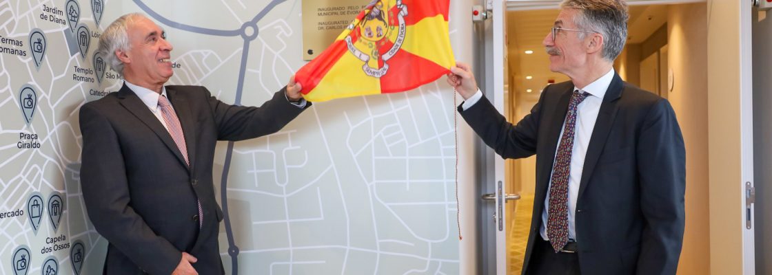 HOLIDAY INN EXPRESS TEVE INAUGURAÇÃO OFICIAL EM ÉVORA