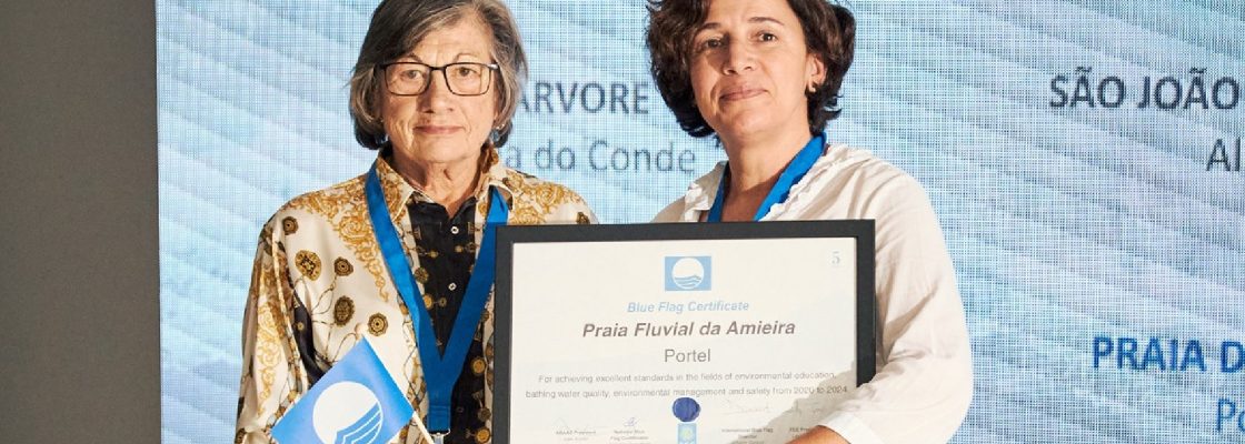 Praia de Amieira Recebe Certificado Internacional da Bandeira Azul
