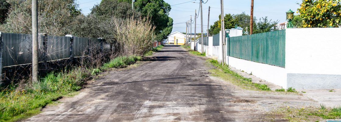 Aproveitando o substrato reutilizado das fresagens da obra de requalificação da variante de Év...