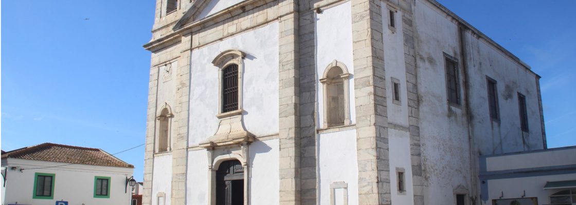 Intervenção na Igreja Matriz em Curso