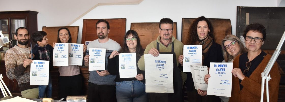 Oficina de tipografia tradicional proporcionou a construção de um cartaz para o Dia Mundial da ...
