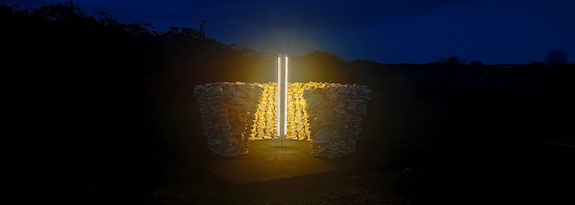 A luz do vazio – Instalação de Gabriel Seixas
