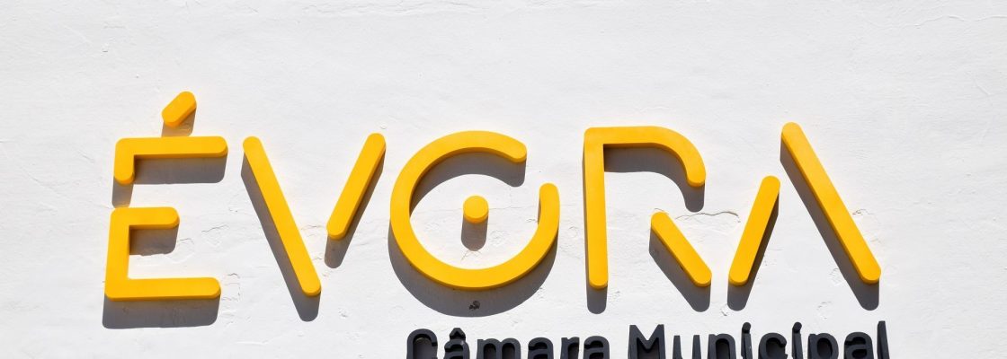 Câmara Municipal de Évora realiza hoje a sua reunião pública