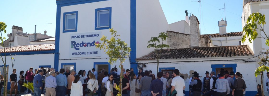 “A Taberna – Tascas, Castas e Cantigas”: Um brinde aos costumes e tradições l...