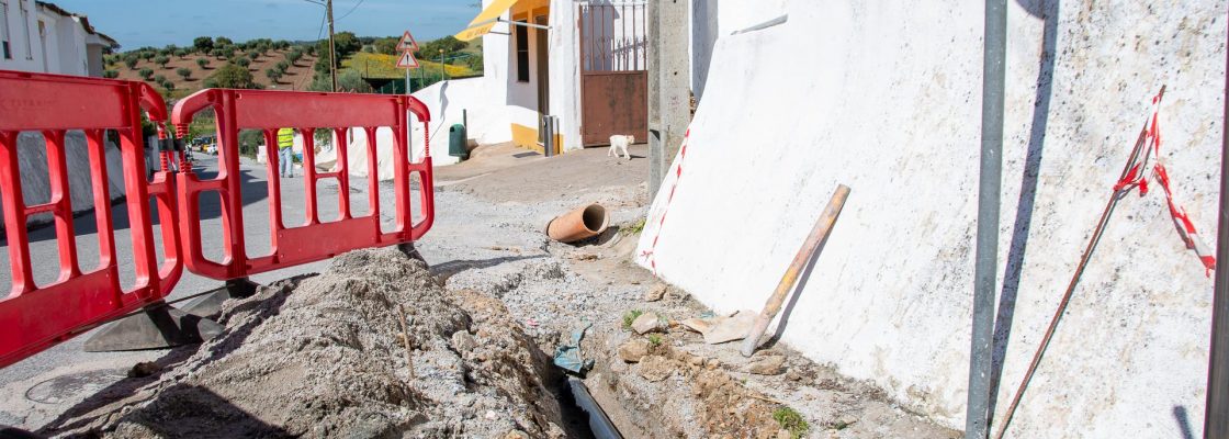 CÂMARA RENOVA CONDUTAS E RAMAIS DE ÁGUA EM PARTE DA REDE DE Nª SRª DE MACHEDE