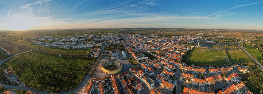Light Run em Família com cerca de 500 participantes nas ruas de Reguengos de Monsaraz