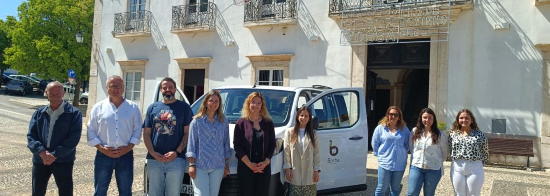 Município de Borba recebe nova carrinha