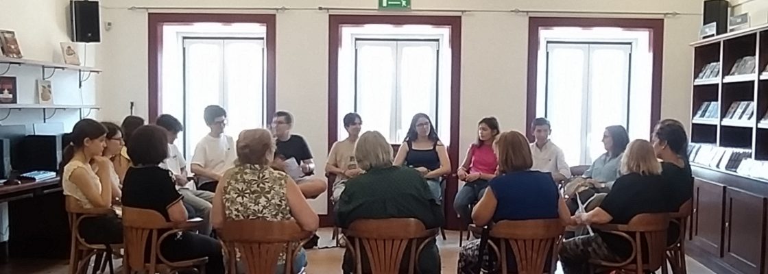 Encontro Intergeracional na Biblioteca