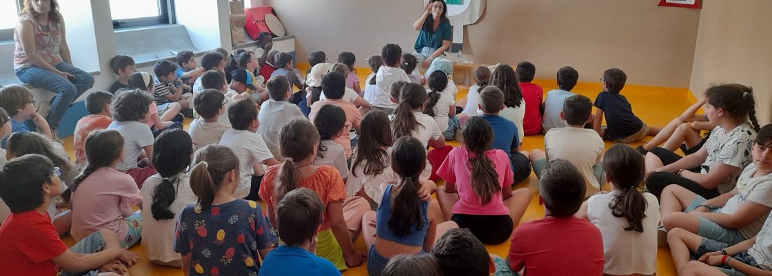 Artistas locais partilharam cultura com os mais novos através do Artes à Escola