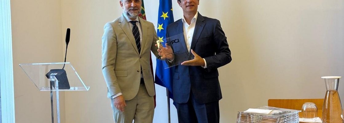 Técnicas de Decoração da Olaria de Redondo reconhecidas no Dia Internacional do Património Cu...