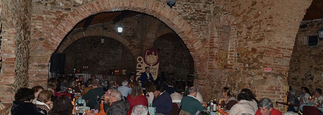 Enoteca de Redondo volta a ser palco de tradição com Noite de Fados